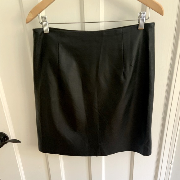 Club Monaco Faux Leather Kay Skirt - Picture 3 of 9